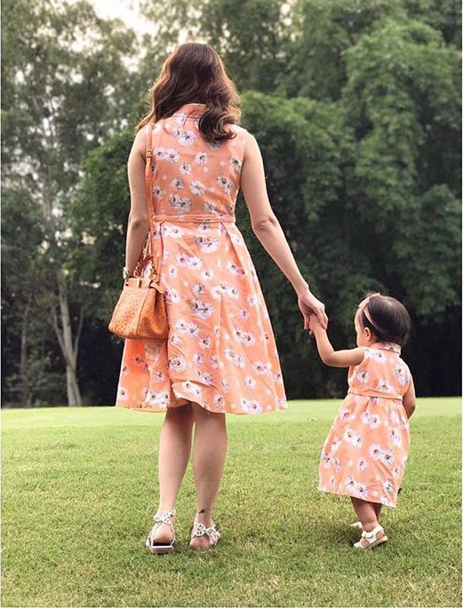 Celebrity Celebrity Babies Fashion  fashion design mother and daughter twinning