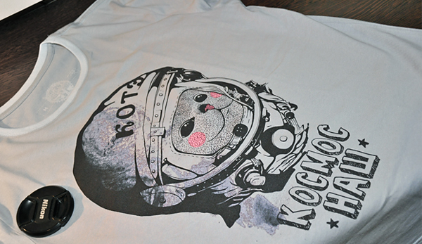 Cat print t-shirt Space  astronaut cosmos kosmonaft Helmet