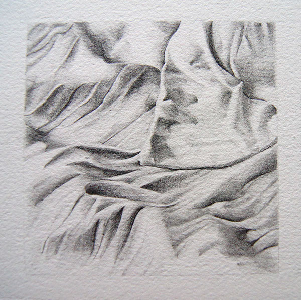 Detalle de Tela I / Fabric Detal (2014) Grafito sobre papel / Graphite on paper (11 x 11 cm) - drawing by by Ana Hernández