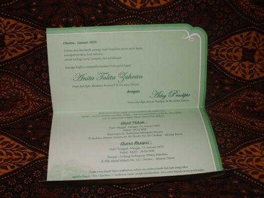 Blangko Undangan Pernikahan dan Daftar Harga desain undangan pernikahan nuansa indonesia president Card Wedding Invitation Undangan Pernikahan President card