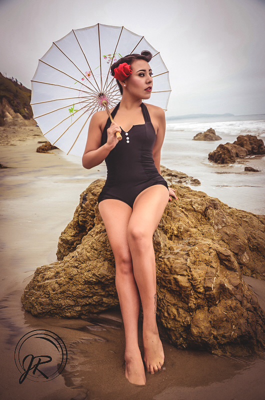 vintage beach Female Model male model San Surf Bathing Suits Sun Pinu re red lips eyeline