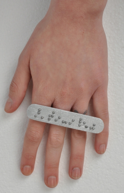 ring Braille silver eyes fingers