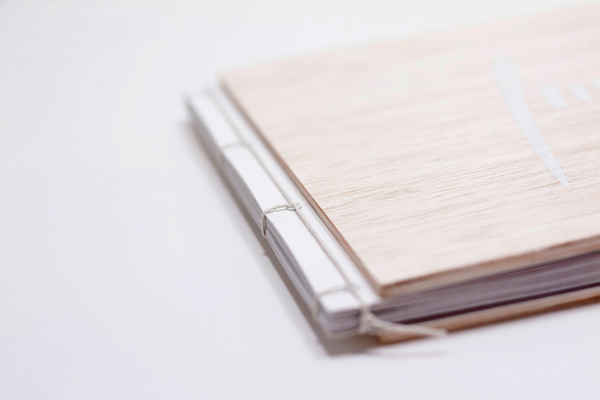 book portfolio Self Promotion carte de visite visiting card bois wood reliure japonaise japanese binding