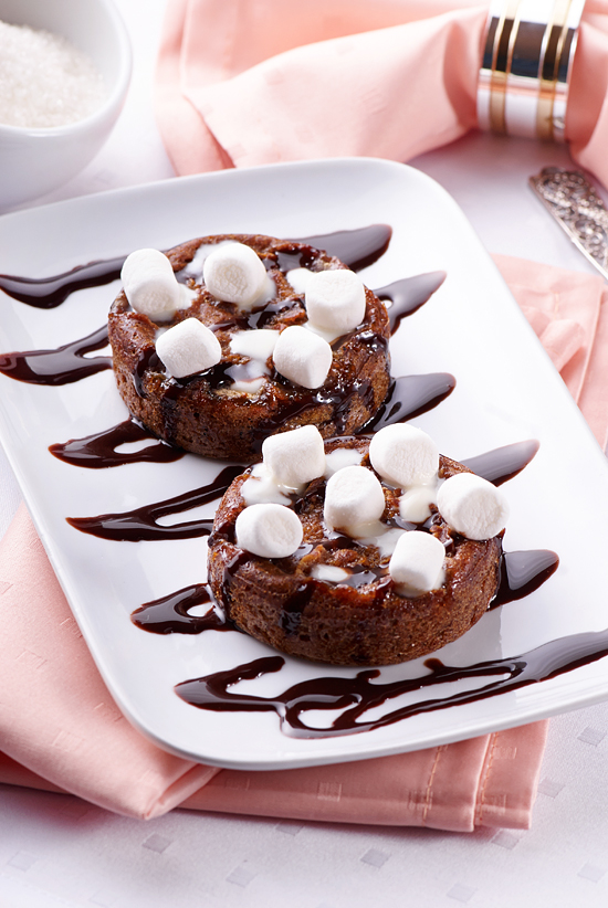 cupcakes marshmallow chocolate dessert