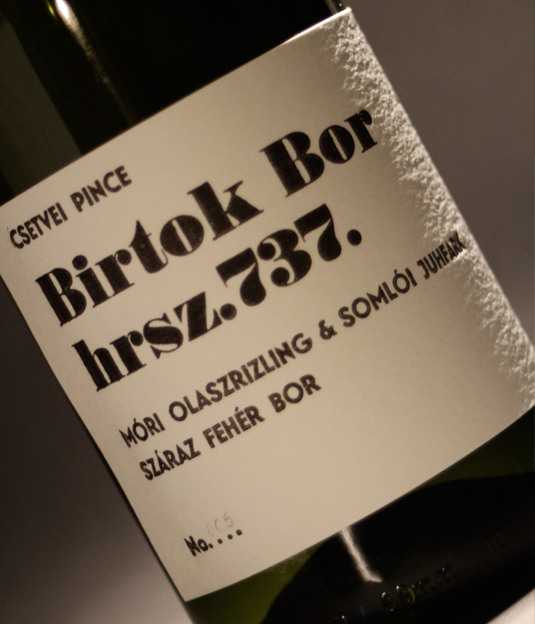 wine wine label Wine Packaging Cégér hrsz. 737 label design letterpress letterpress printing package Birtok bor kőmíves