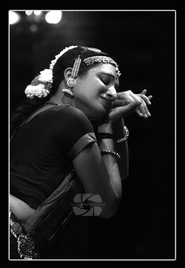 DANCE   art tradition Nangiyar Koothu Nangyar Koothu kerala  India Kalamandalam Sangeetha dancer