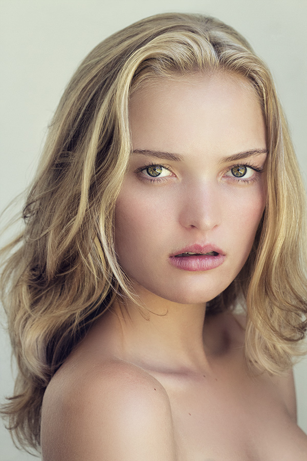 girl retouch model before/after beauty blonde blond face skin luke dubbelde
