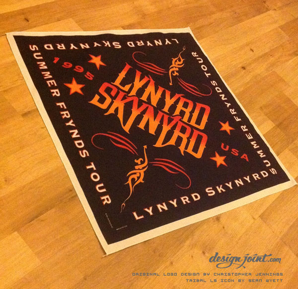 Lynyrd Skynyrd concert merchandise tour Rock Art Label vintage Retro devil bottle t-shirt