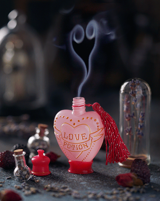 cake cinemagraph gif kitchen ghosts love potion Magic   tea loop motion Advertising 