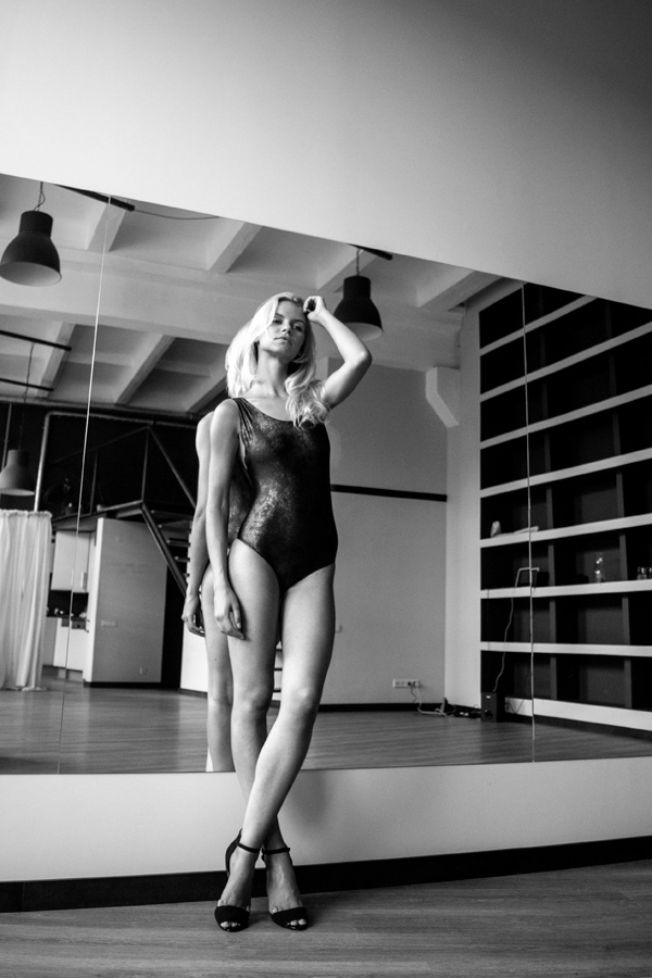 blond body female girl model Photography 