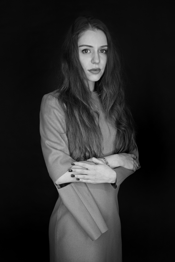 photo cafbasia woman itgirl girl tashkent uzbekistan studio bw black portrait