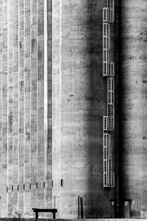 silo concrete industrial port rousn JB POULAIN seine Le Havre