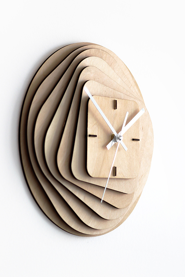 round square Roundsquare clock wood wooden laser cut plywood birch gorjup gorjupdesign design slovenia layer