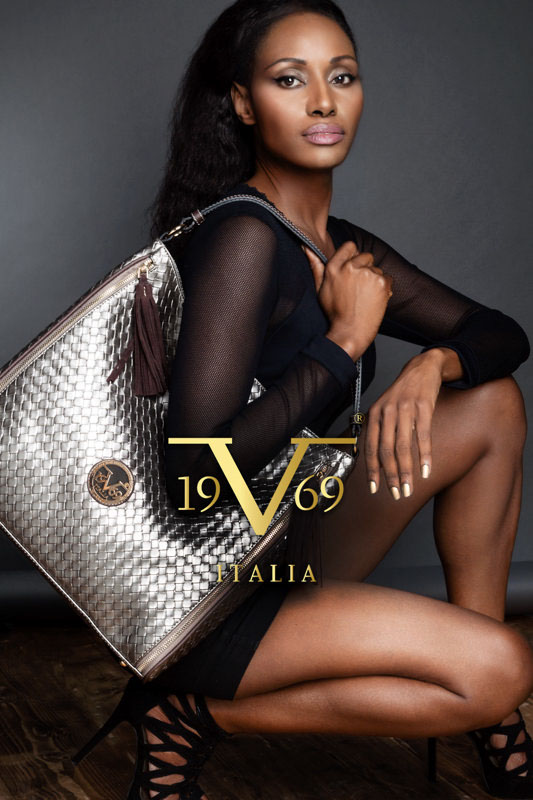campaign bags accessories black woman italia grey color