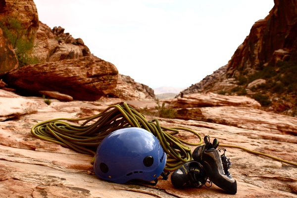 red rock smith nevada Oregon Helmet chalk belay rope cams harness friends climbing