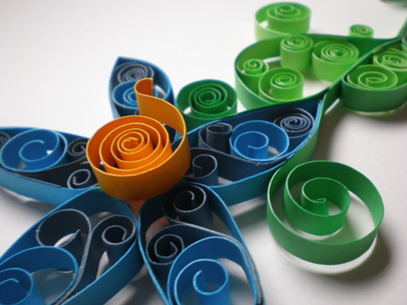Quilled quilling Spiral flower blue red purple yellow green paper cardstock