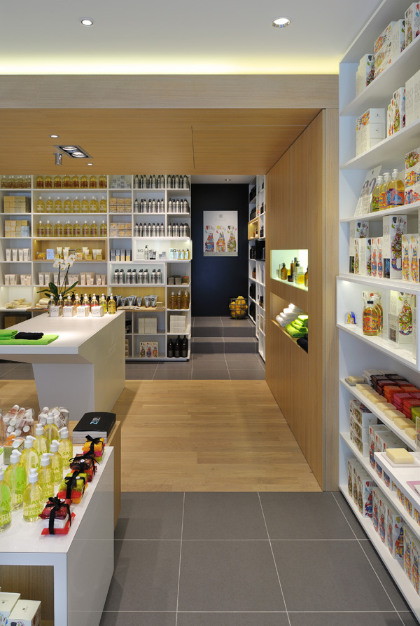 La Compagnie de Provence boutique showroom savon marseille