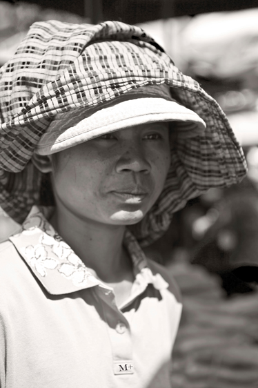 woman  women  cambodia  angkor Women of Cambodia  wayan mawa Mawanusa bw Siem Reap kingdom of wonder