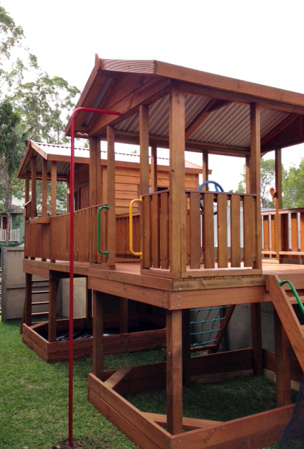 cubby house kids play Outdoor