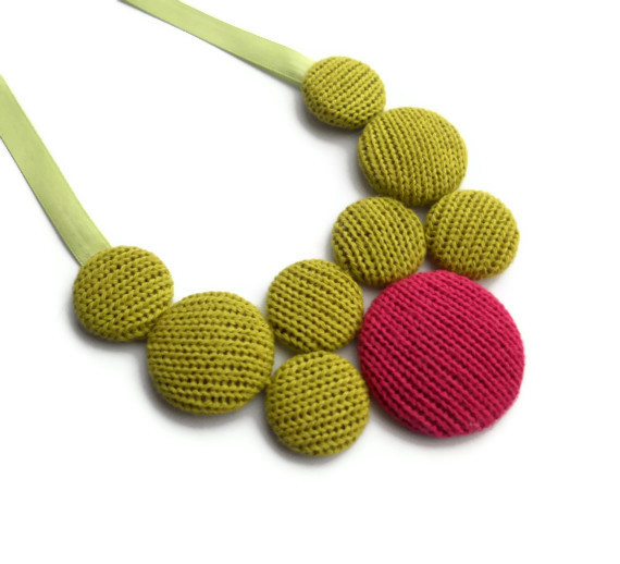 knit knitted Necklace Bib statement cotton