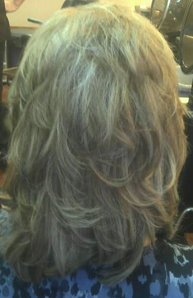 color foiling Balayage ombre Hairstylist salon dip dye