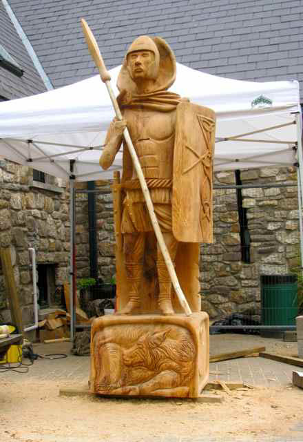 Chainsaw Sculpture Celtic