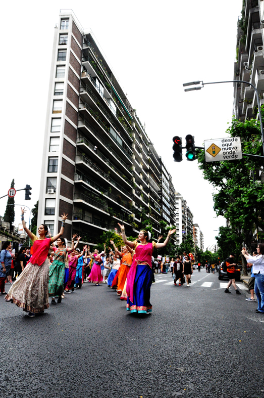 festival India argentina jagannath   iskcon krishna colour DANCE  