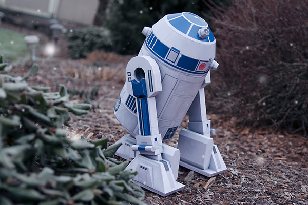 StarWar R2-D2 Artoo-Detoo Robot DIY Paper Model Kit 