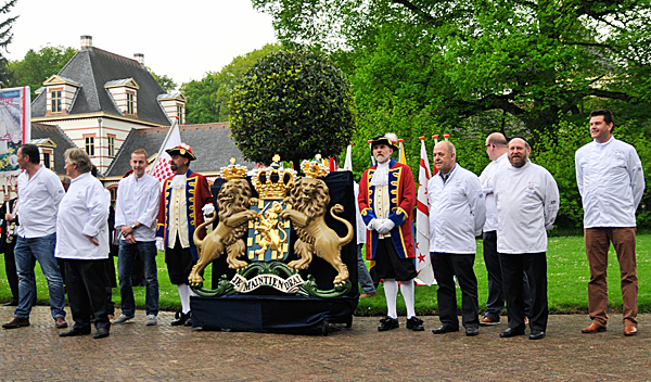 Vorstelijk Tafelen book royal family dutch Willem I maxima WIllem Alexander Dries van Agt Albert Tielemans Nico de Rooij Janny de Moor Hart van Nederland SBS6 culinair jeroen rijpstra