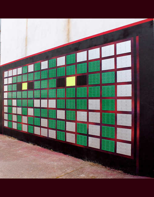 space invader Urban art green circuit board geometric sculpture face abstract superflu contemporary modern spraypaint