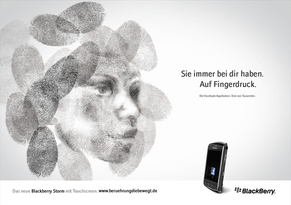 European school of Frankfurt Leo burnett germany blackberry storm touch screen werbung integrated campaign berührung bewegt augmented reality fingerprint moves