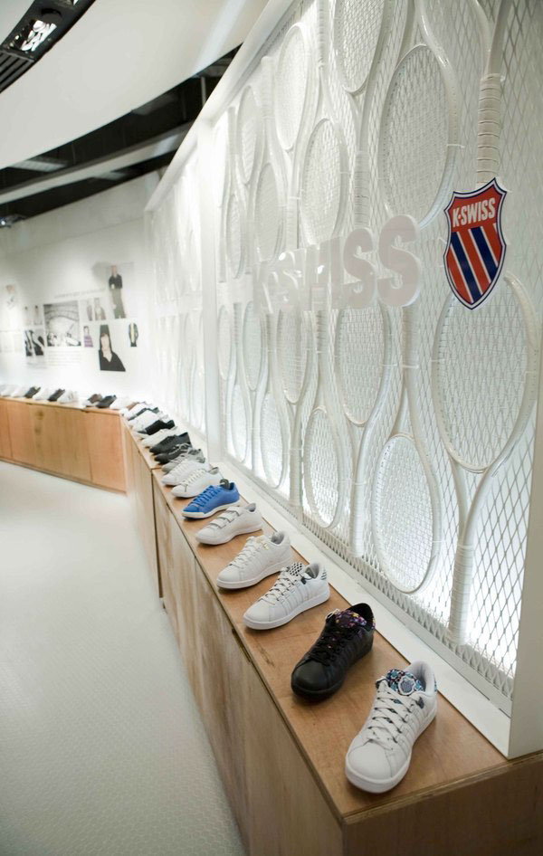 Retail design UXUS K-swiss apparel