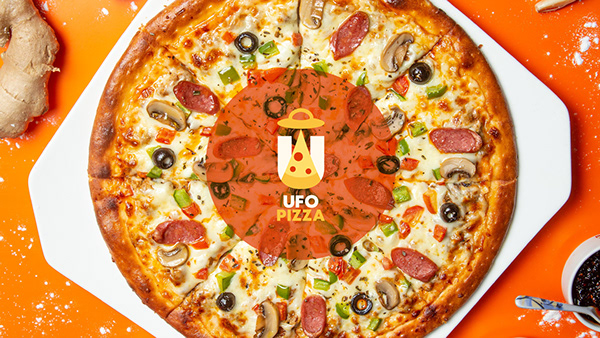UFO PIZZA - Logo design / Brand identity