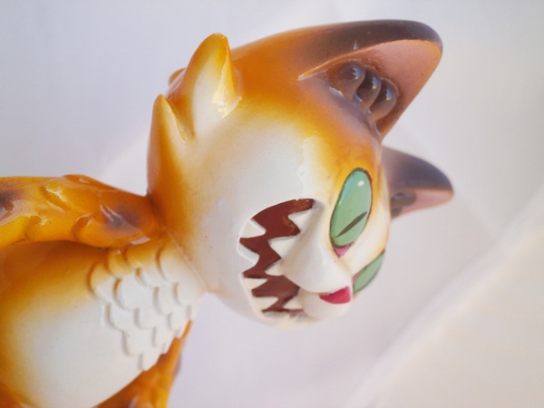 art toy toy wananeko youkai Cat kitty resin toy indie toy figure
