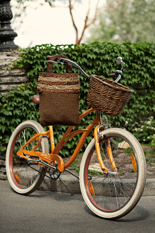 Bicycle velomoda grocap editorial magazine