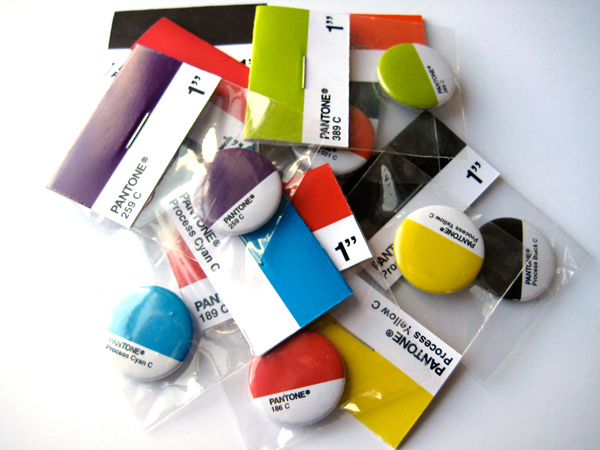 pantone Badges Effektive product concept Greig anderson buttons 25mm