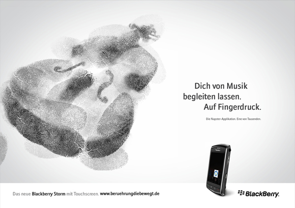 European school of Frankfurt Leo burnett germany blackberry storm touch screen werbung integrated campaign berührung bewegt augmented reality fingerprint moves