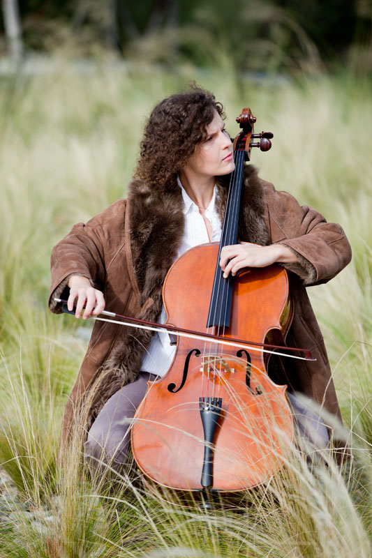cello cellist Outdoor portrait exterior lugano