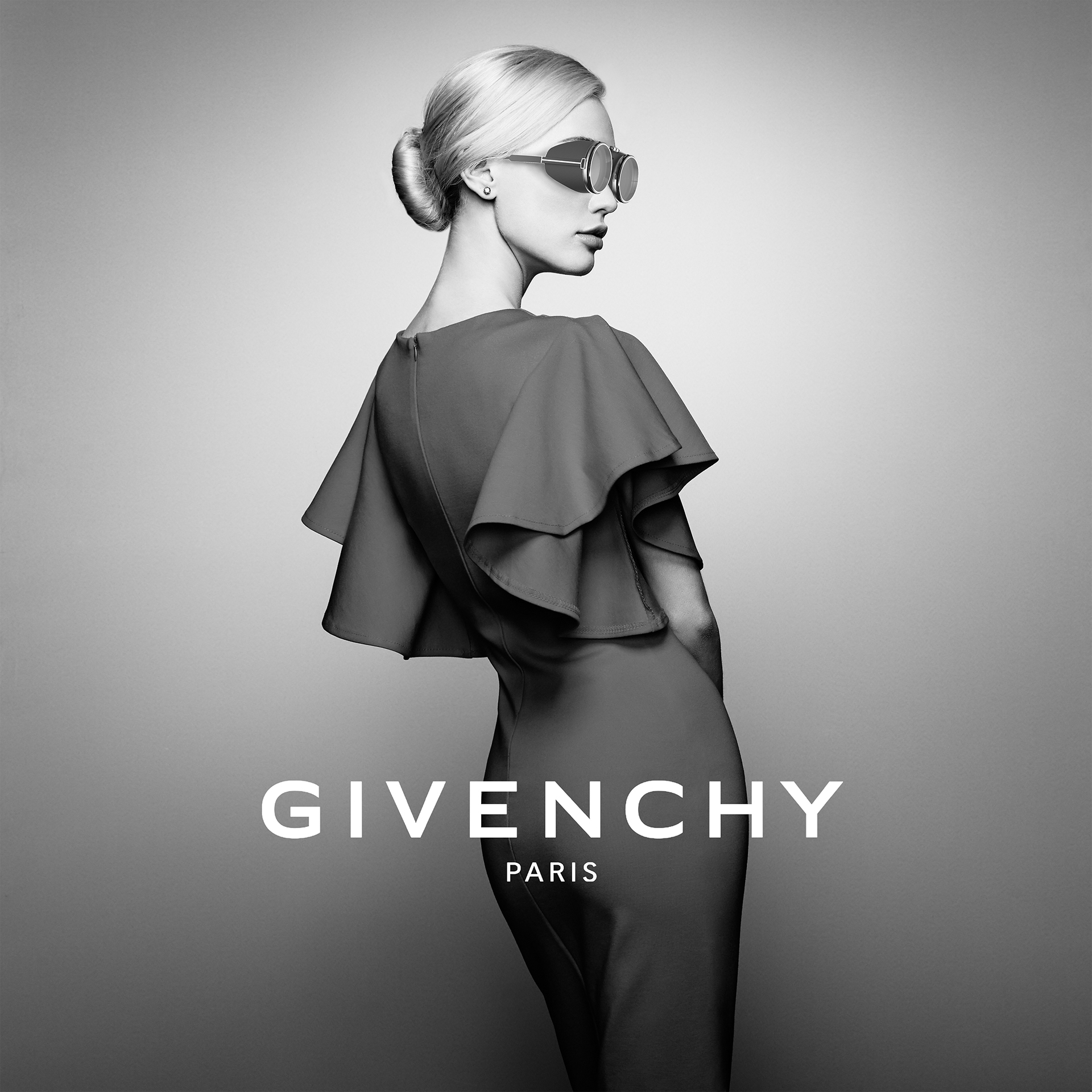 Industrial Design: Givenchy VR Concept