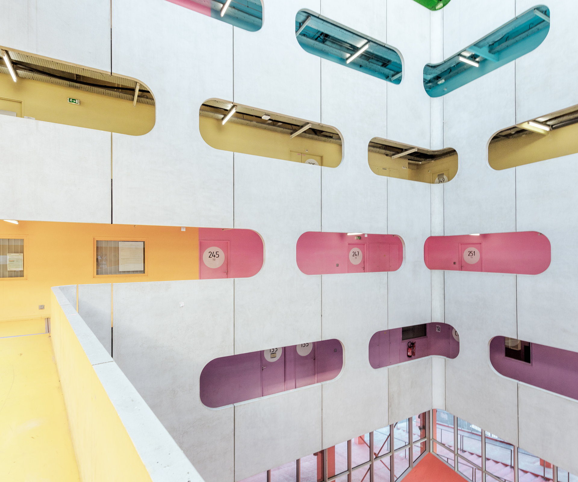 Photography & Architecture: Colorful University in Paris