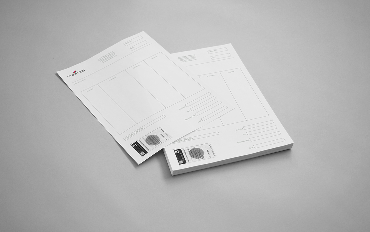 Mockup design studio CMYK mexico monterrey udem tama magazine product
