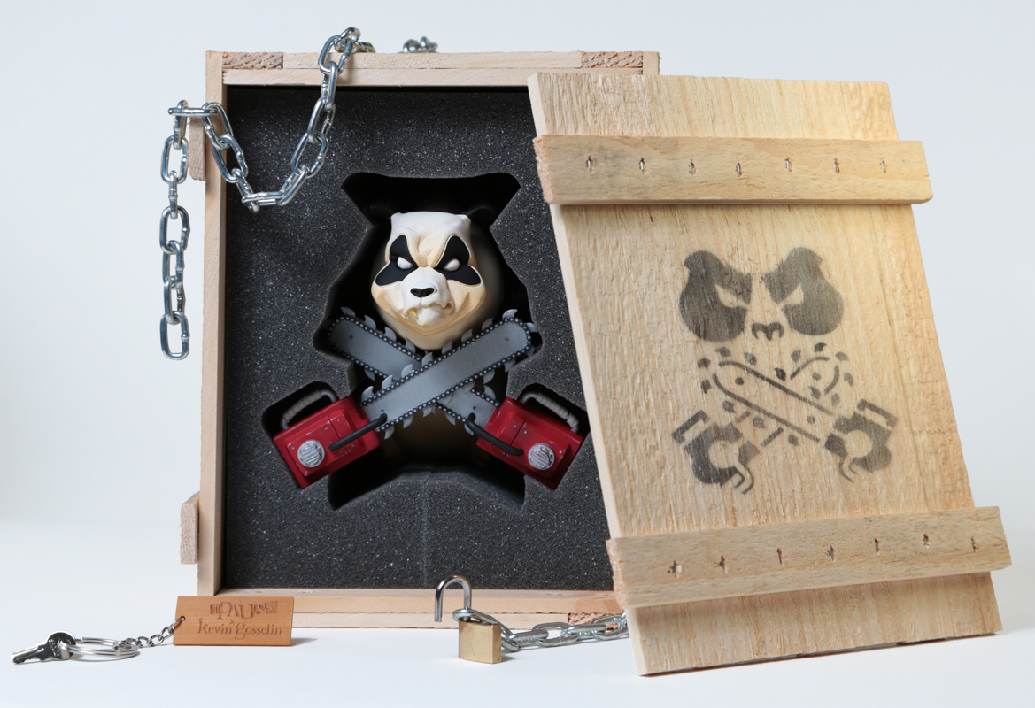 pause pause designs Designer Vinyl chainsaw panda Panda  Kidrobot toys Dunny vinyl crate chain animal toy Custom handmade