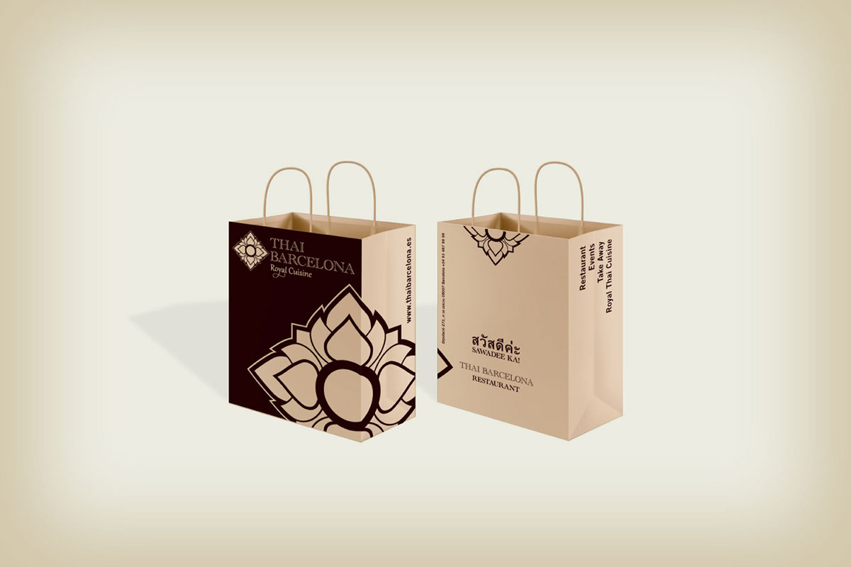 restaurant barcelona marca logo Identidad Corporativa Corporate Identity mark Logotype bags card