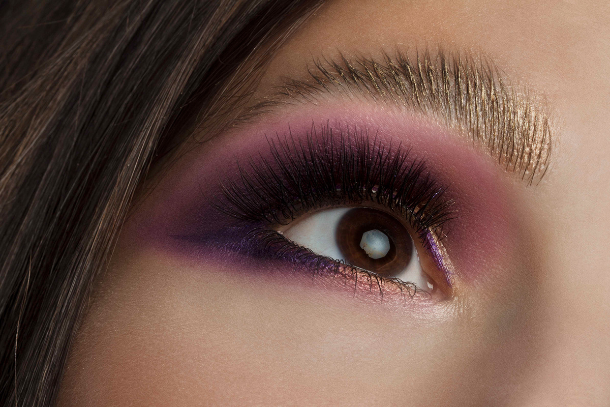 make-up portrait violet