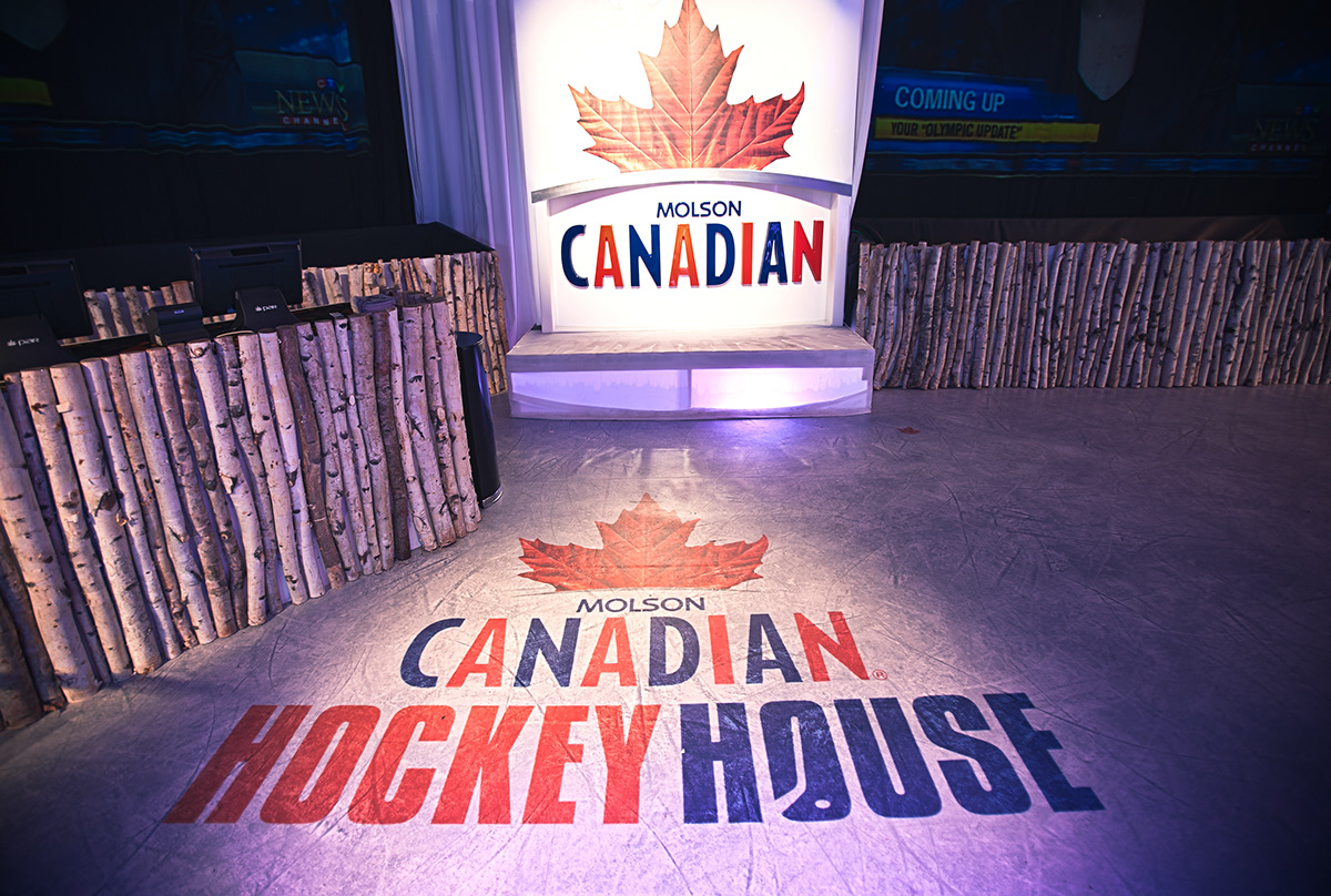 Molson Canadian hockey MCHH Vancouver Olympics FLOOR Mural large scale EXHIBIT DESIGN Trade Show Exhibition  ice snow footprints Skating rink