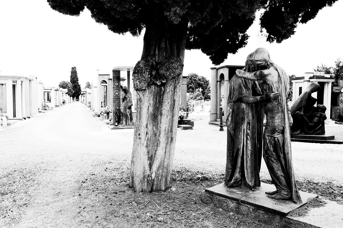 cemetery bw black White statue grave death