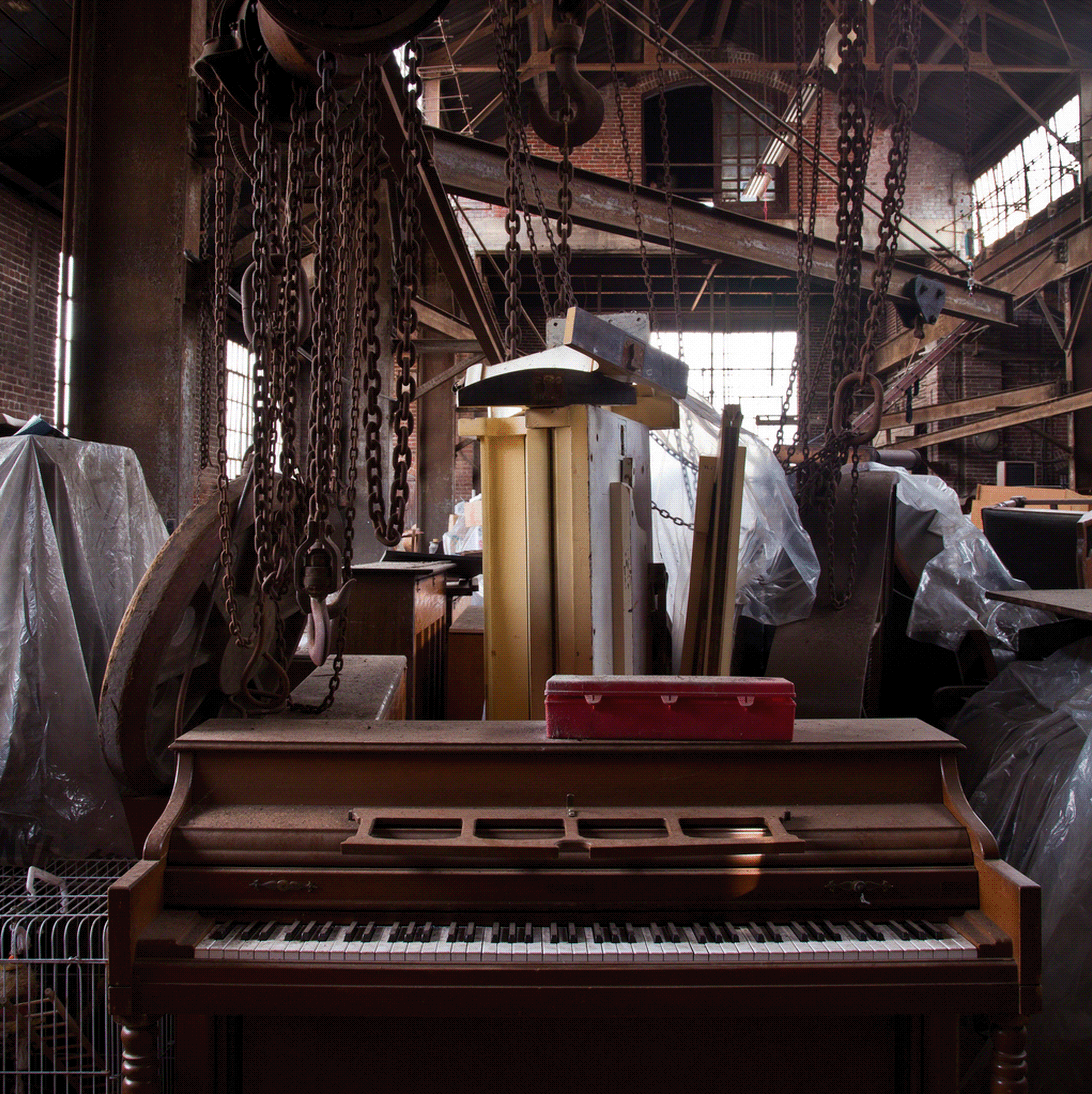 bronze foundry  philadelphia  philly  pianos  abandoned urbex  Urban Exploration  philadelphia magazine laura kicey