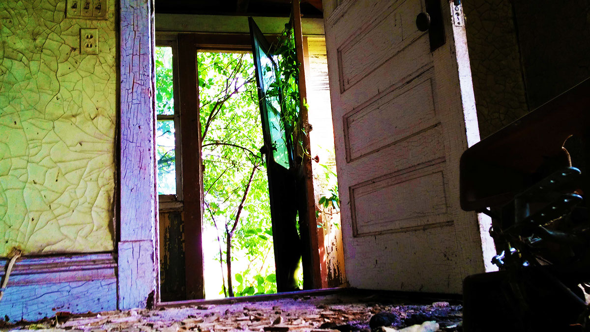 photo abandoned farm house rural empty