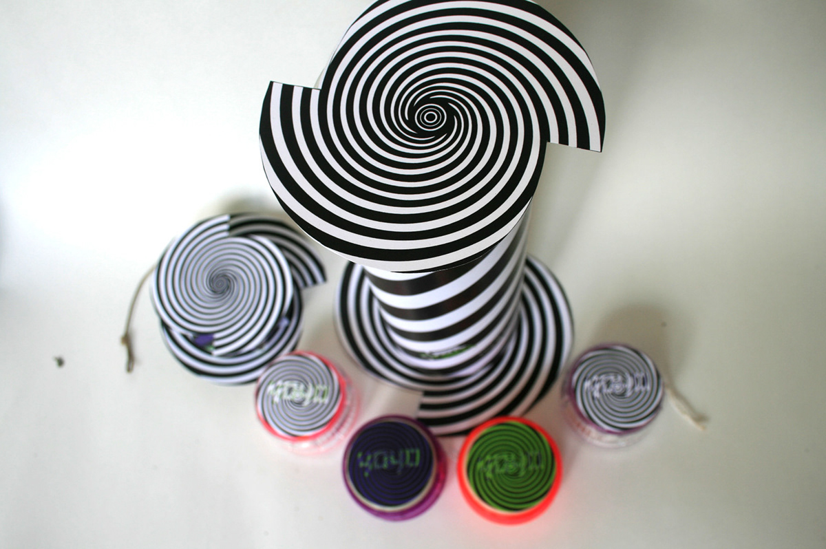 yoyo toys Techdeck optical illusion package print