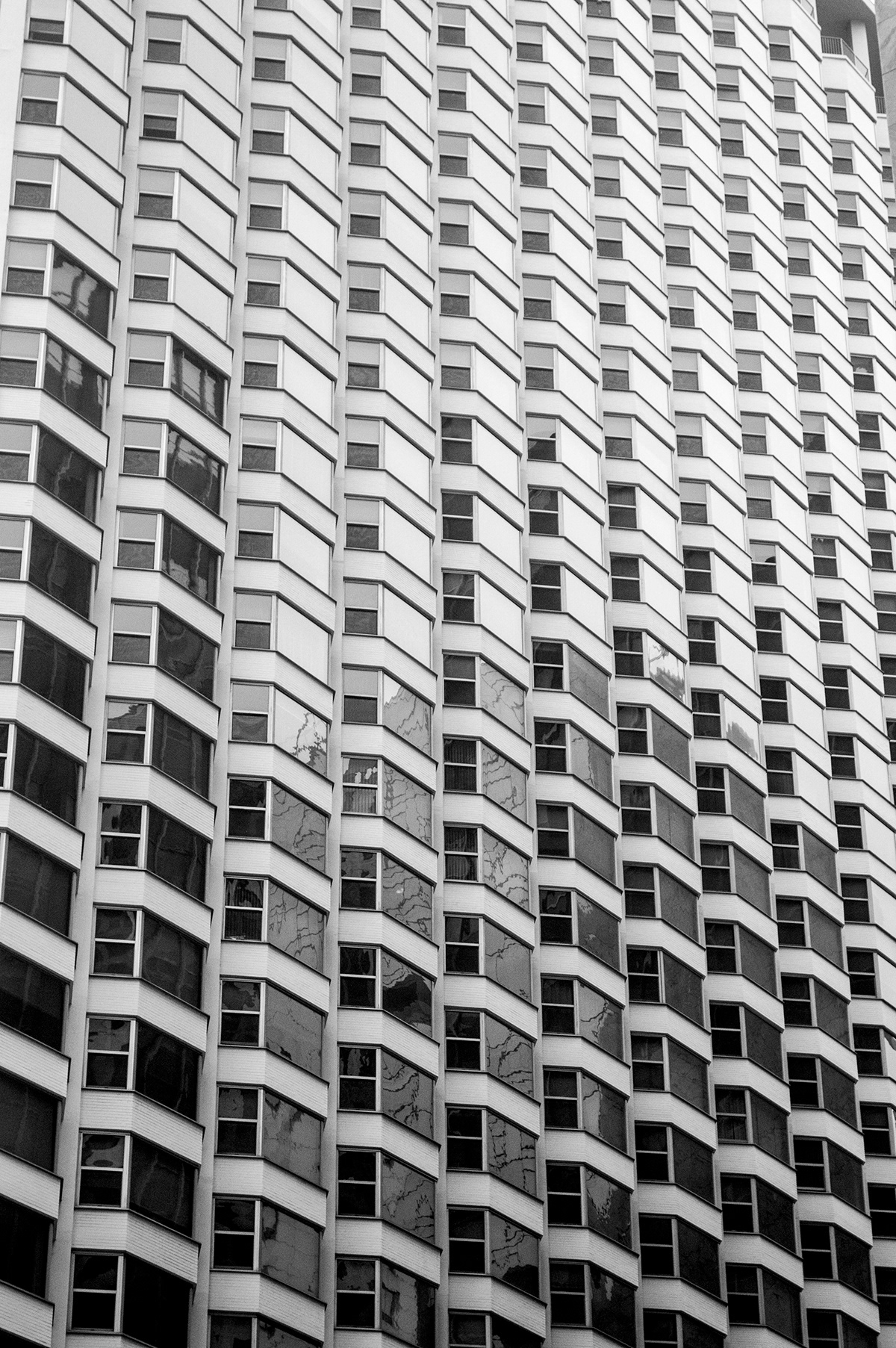 chicago architecture Photography  city street photography black and white Urban Street Travel dark